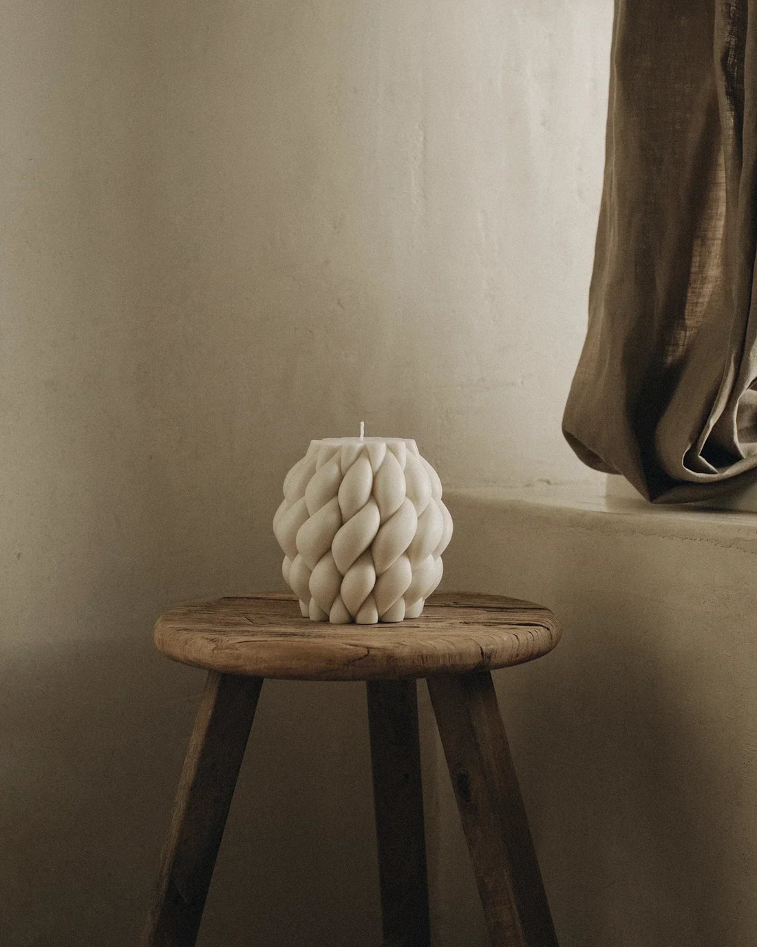 Sculptural soy candle gifts — Knot Ball Candle — LAWA Candles Los Angeles