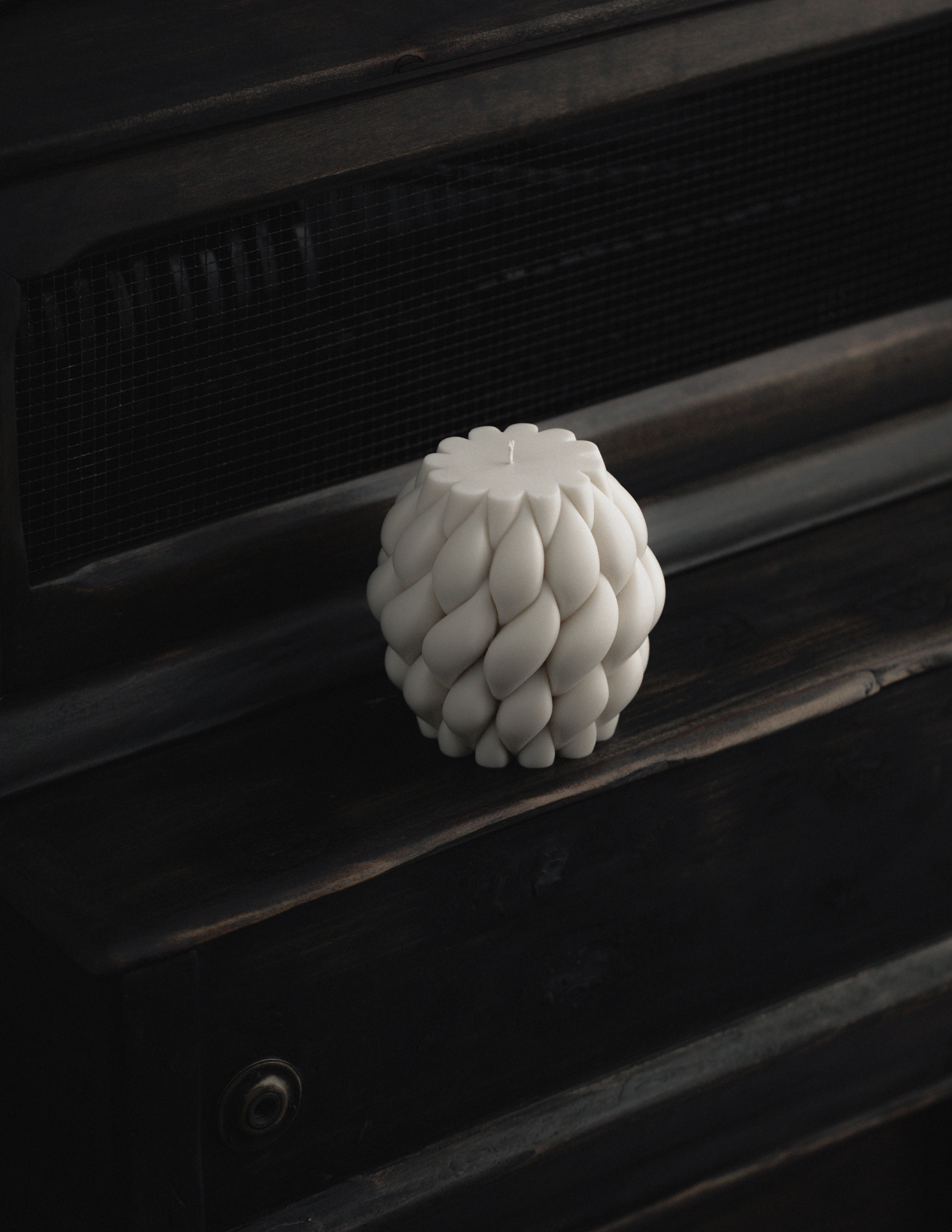 Knot Ball Candle