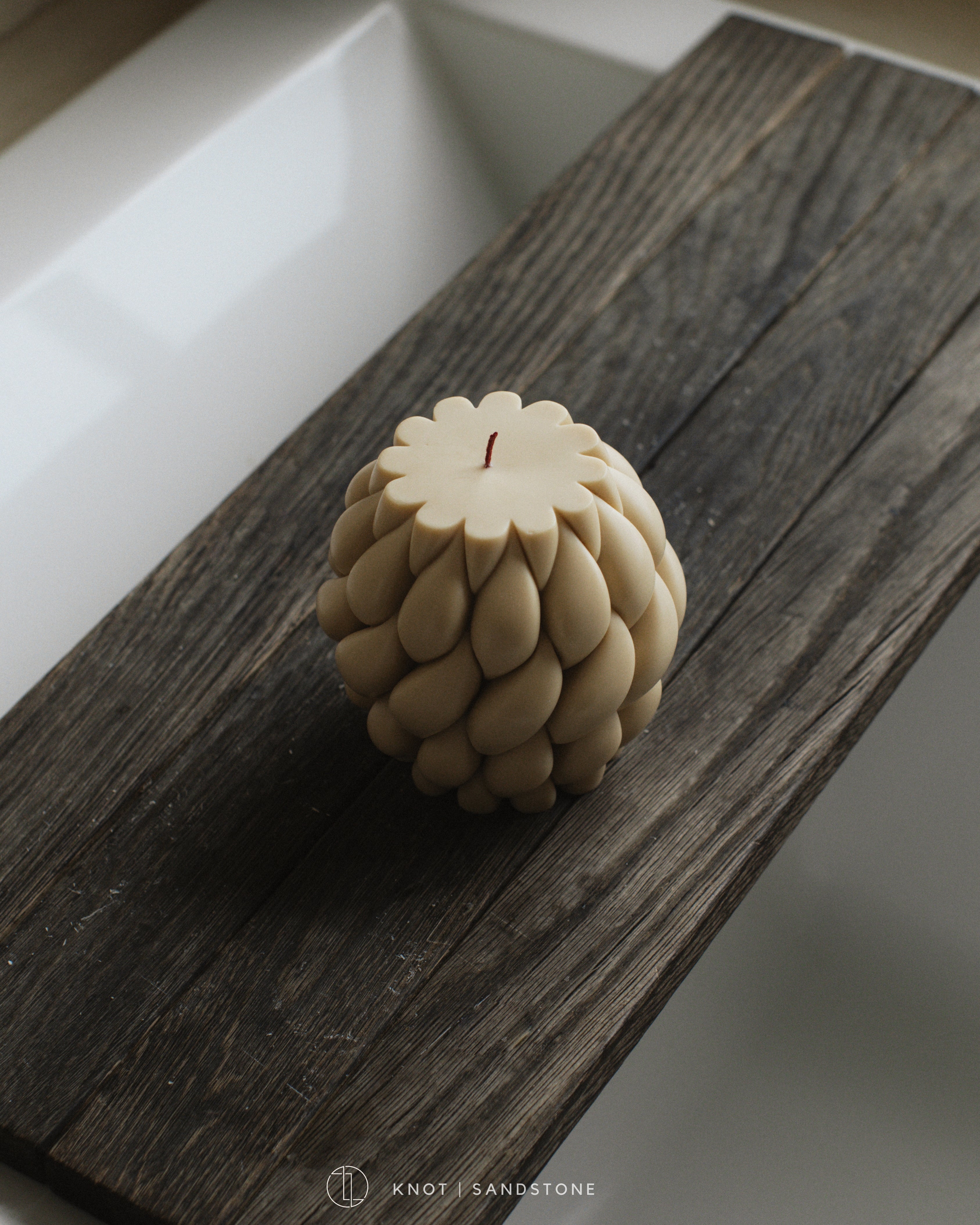 Knot Ball Candle