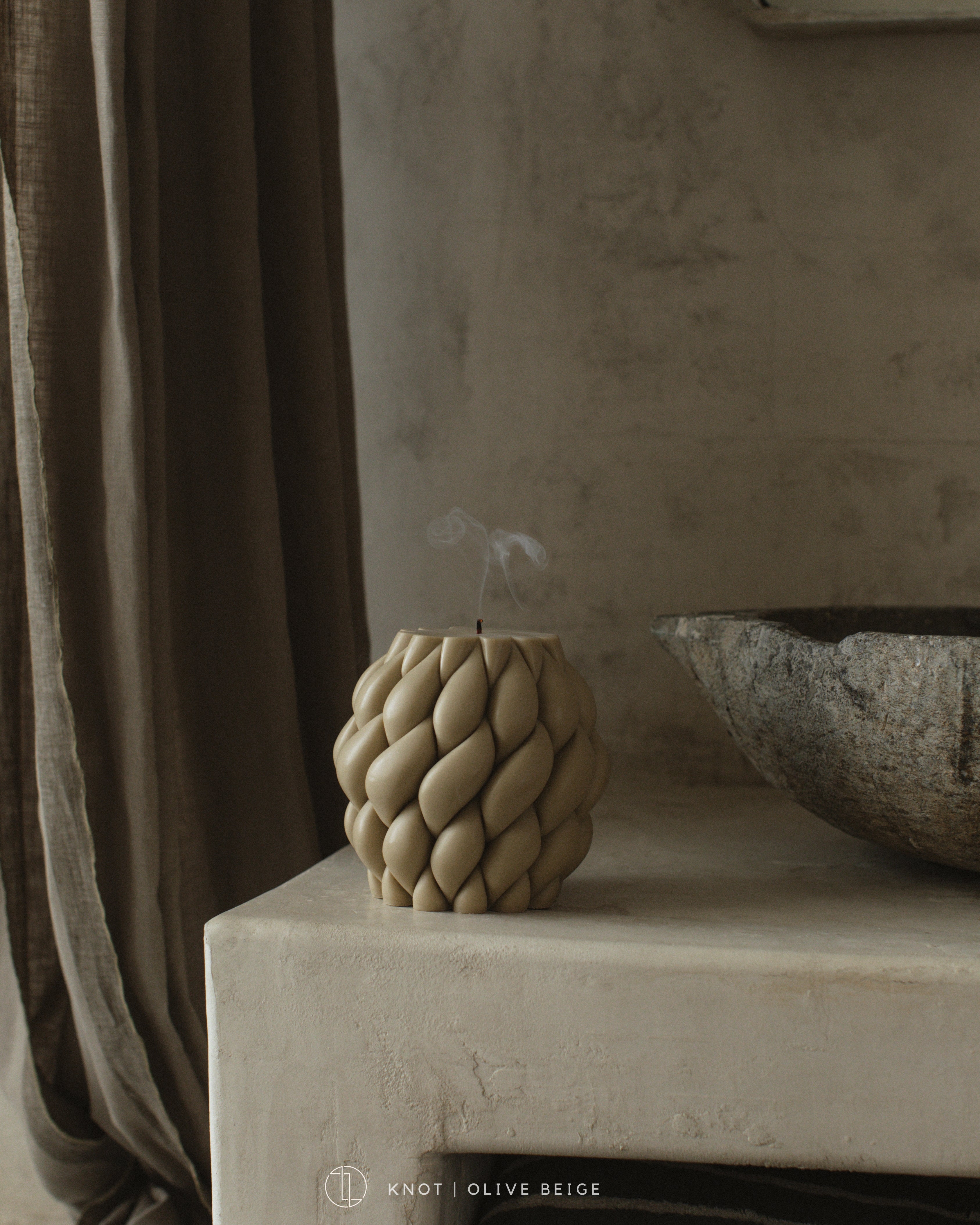 Knot Ball Candle