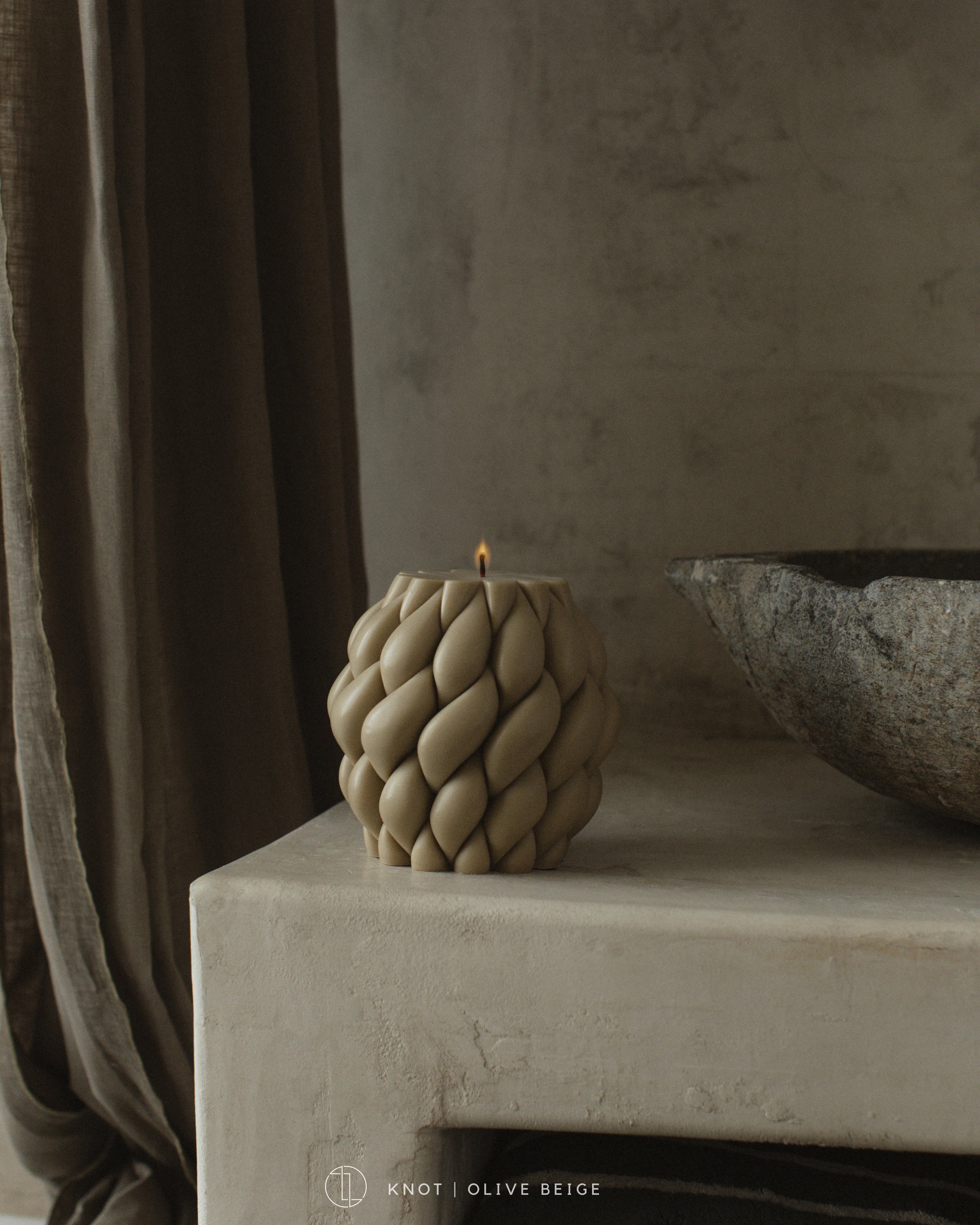 Knot Ball Candle