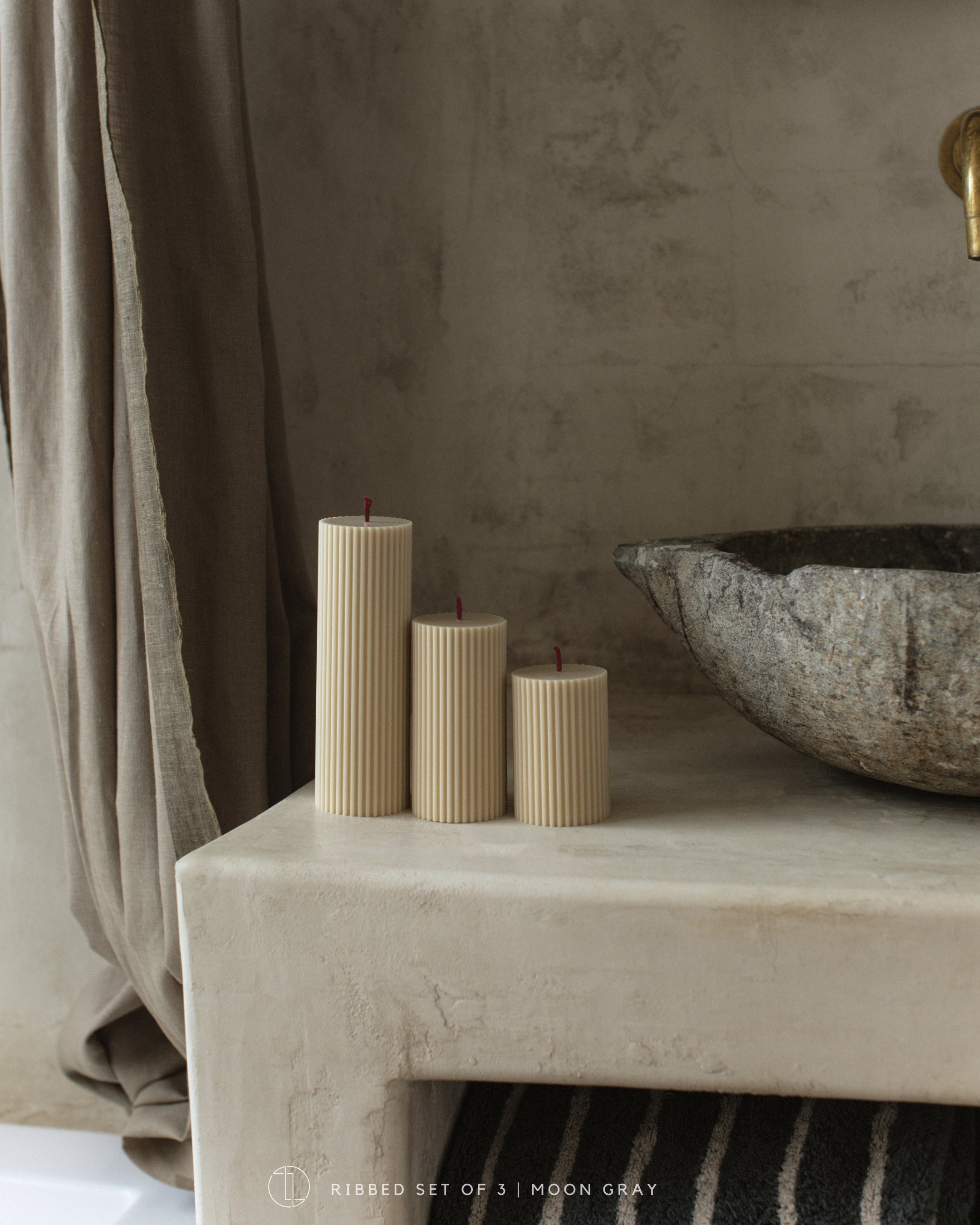 Ribbed Candle
