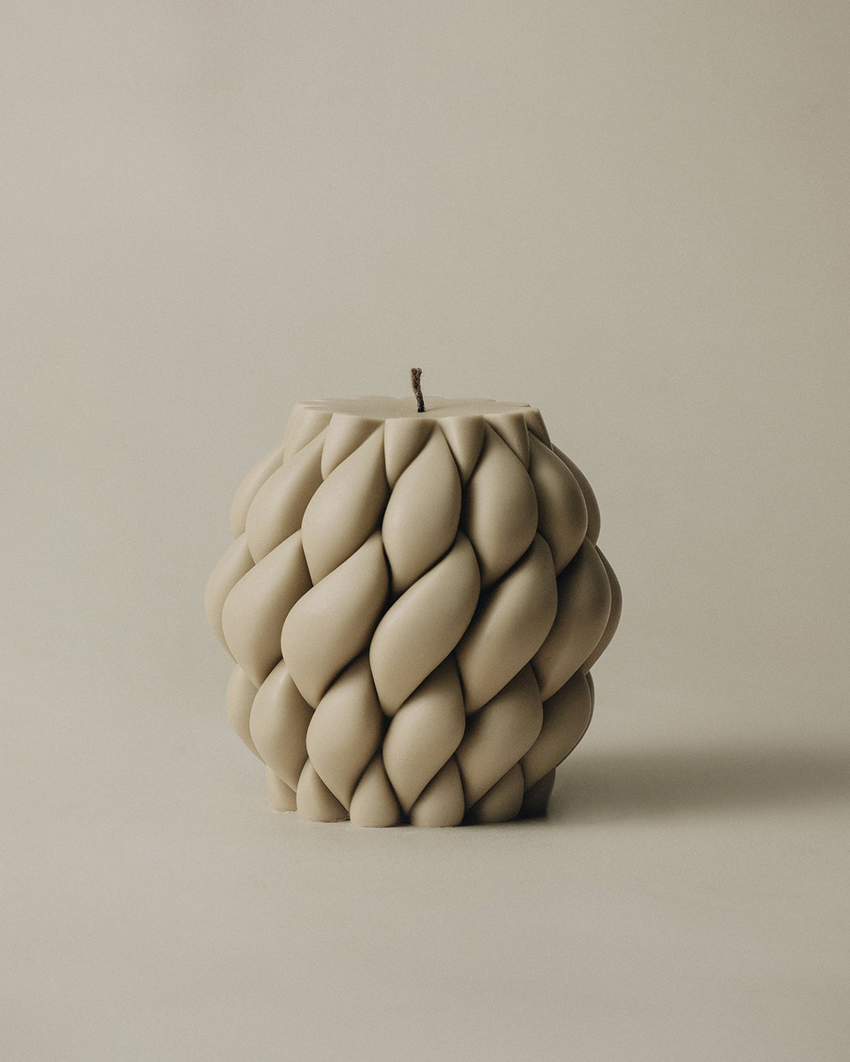 Knot Ball Candle