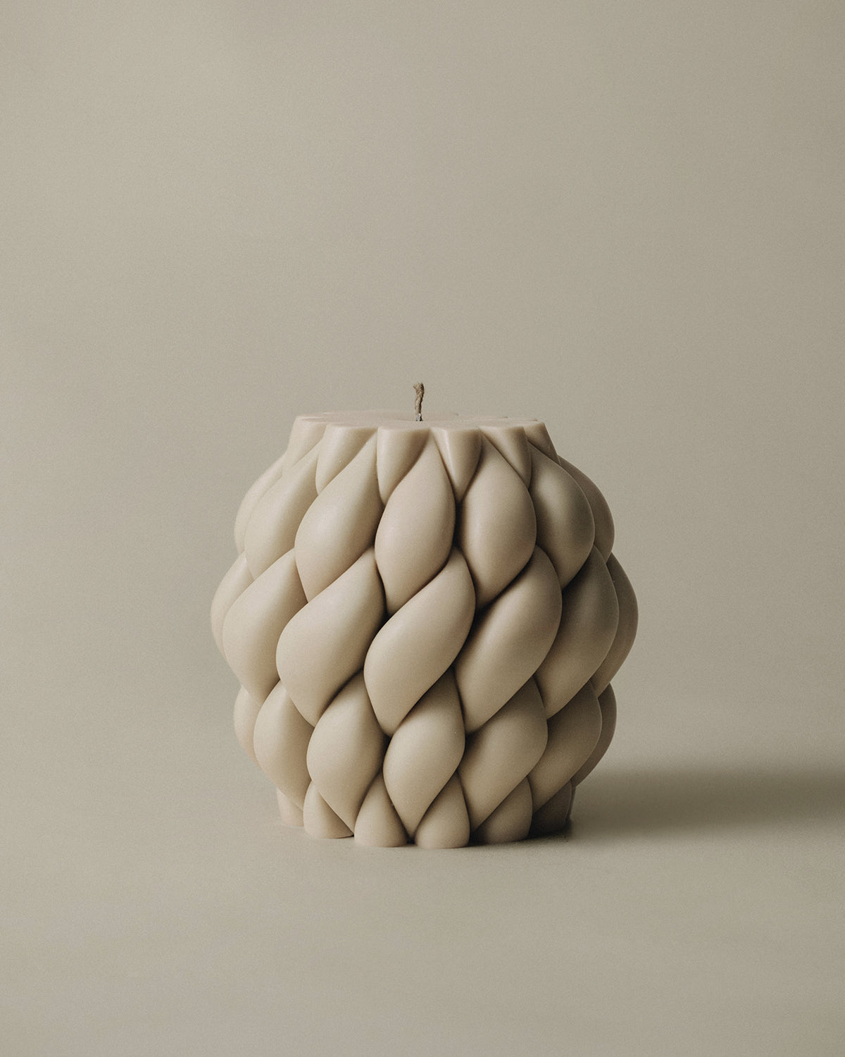 Knot Ball Candle