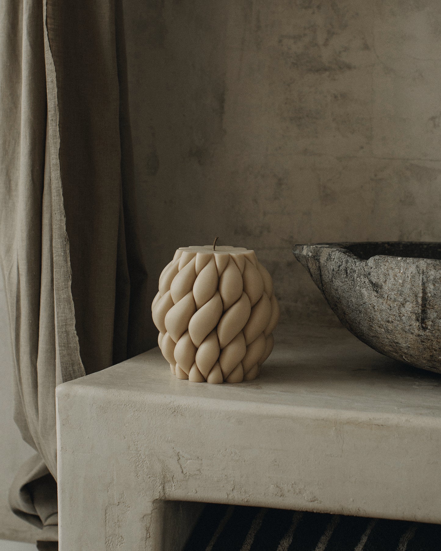 Knot Ball Candle