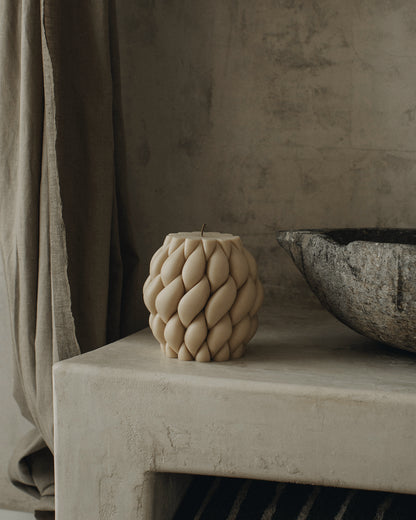 Knot Ball Candle