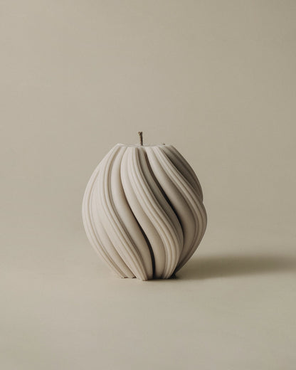 Swirl Candle - Medium - Moon Gray