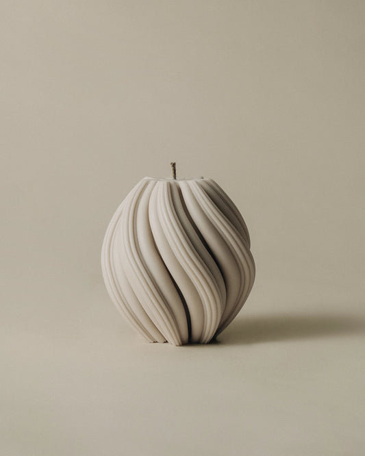 Swirl Candle - Medium - Moon Gray