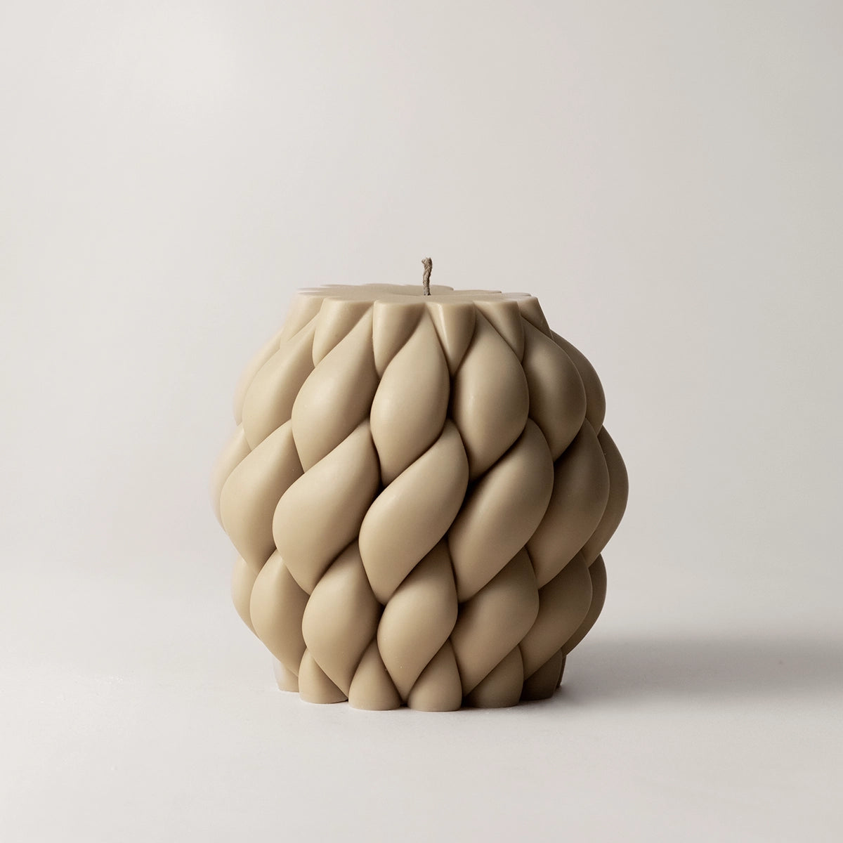 Knot Ball Candle