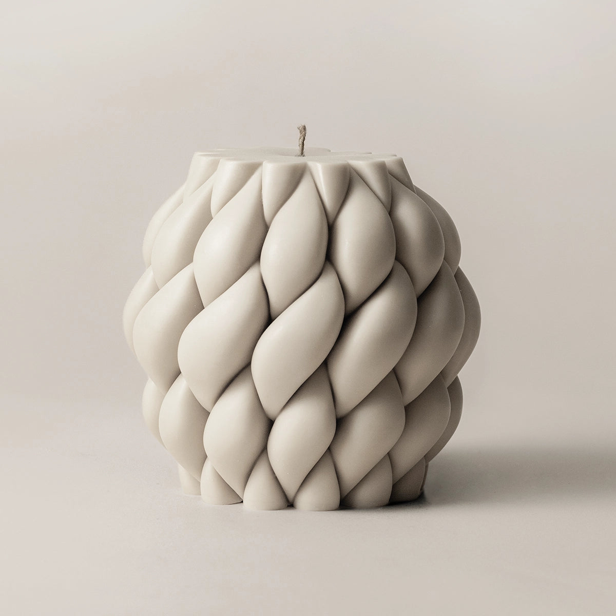 Knot Ball Candle